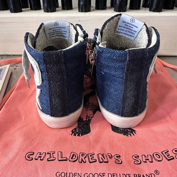 Golden Goose Sneakers - Picture 5 of 6